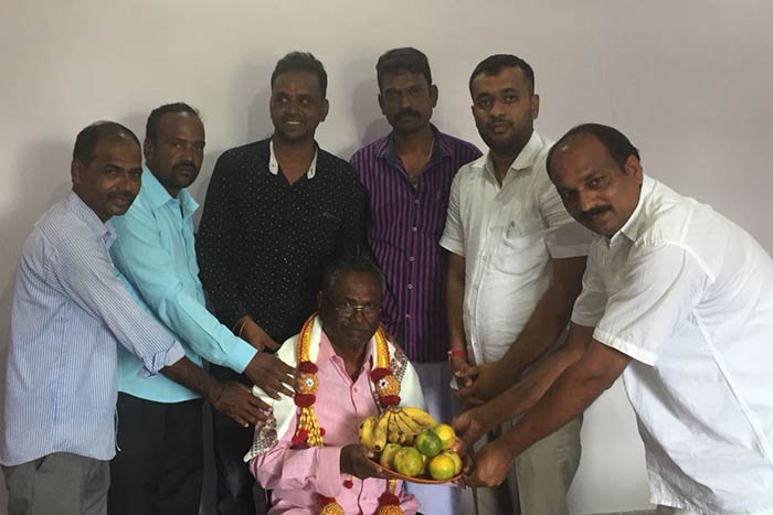 ಹನೂರು: ಪ್ರೋ. ಮಾದಯ್ಯರವರಿಗೆ ಗೌರವ ಸಮರ್ಪಣೆ